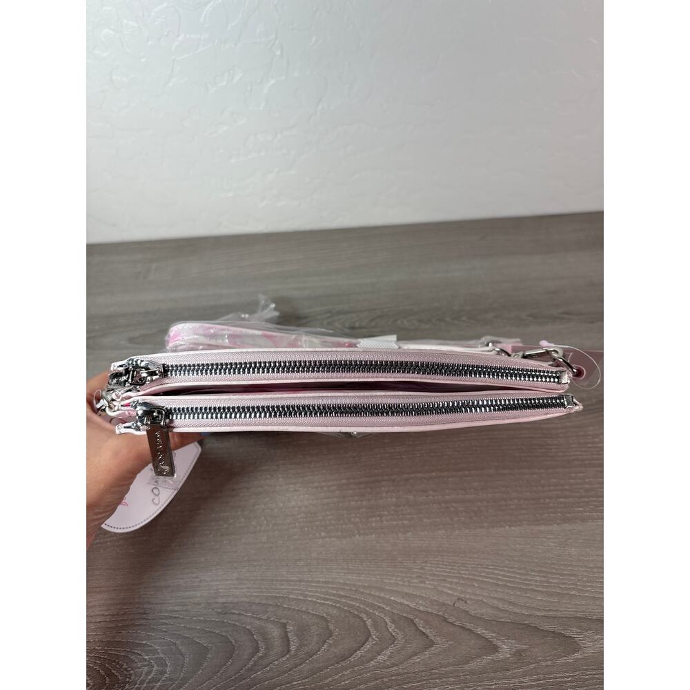New! BETSEY JOHNSON Quinn Bifold Floral Convertible Crossbody / Wristlet Floral - Picture 6 of 8